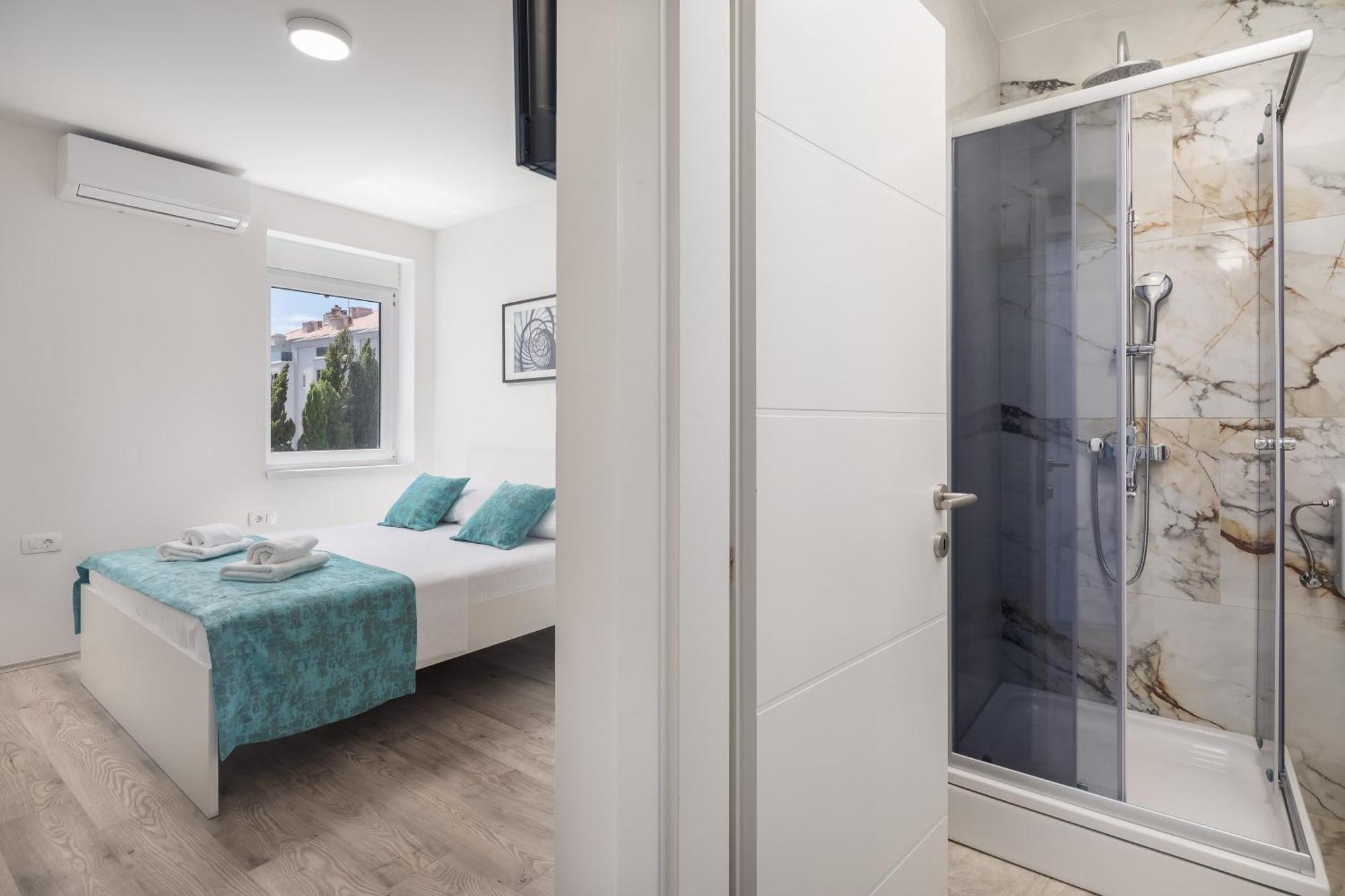 Beachfront Apartments Providenca With Free Parking Makarska Exterior foto