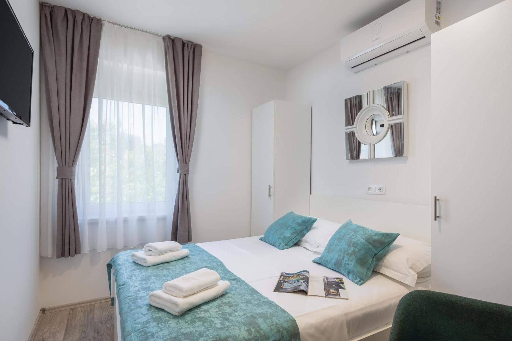 Beachfront Apartments Providenca With Free Parking Makarska Cameră foto