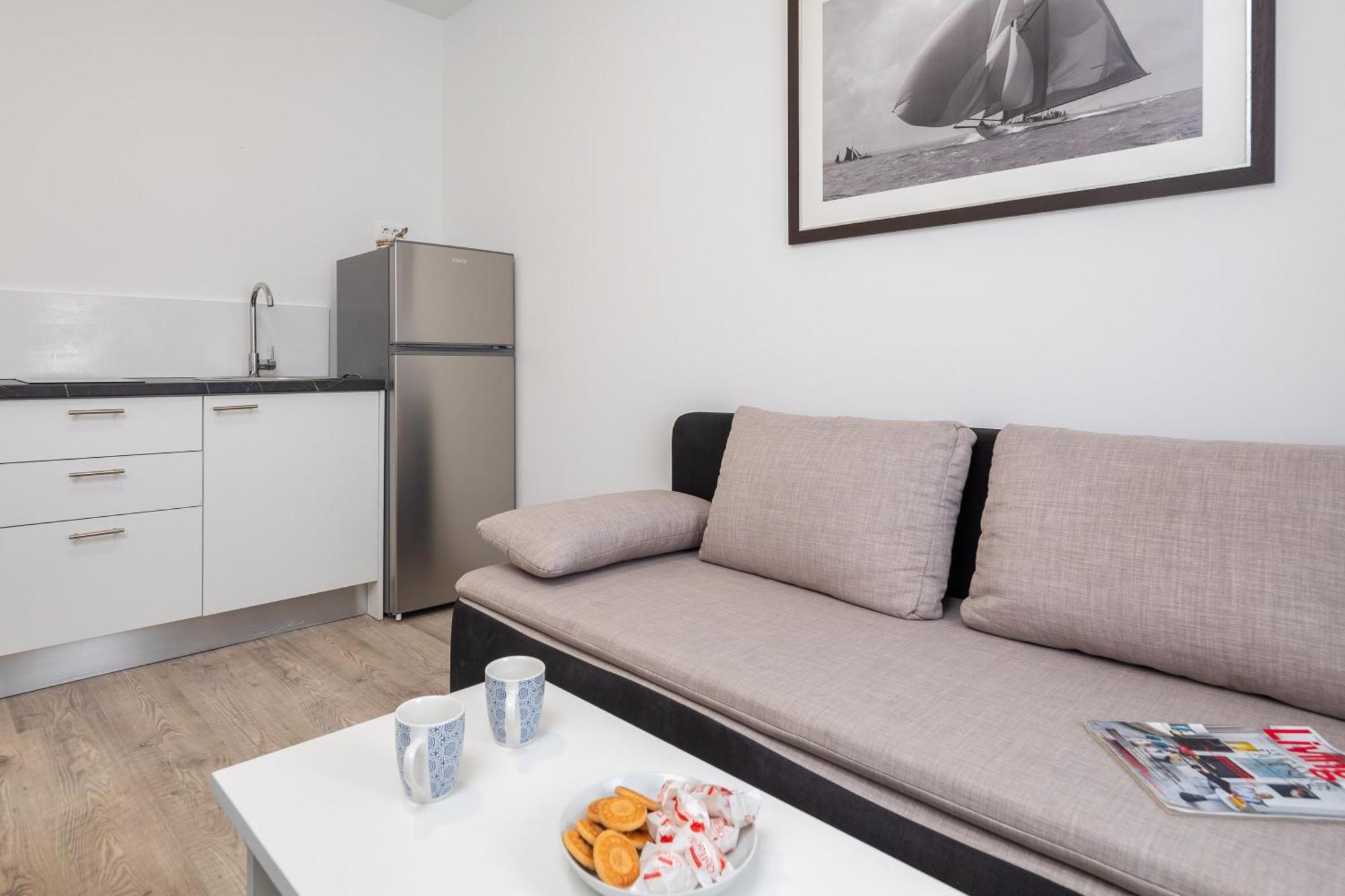 Beachfront Apartments Providenca With Free Parking Makarska Exterior foto