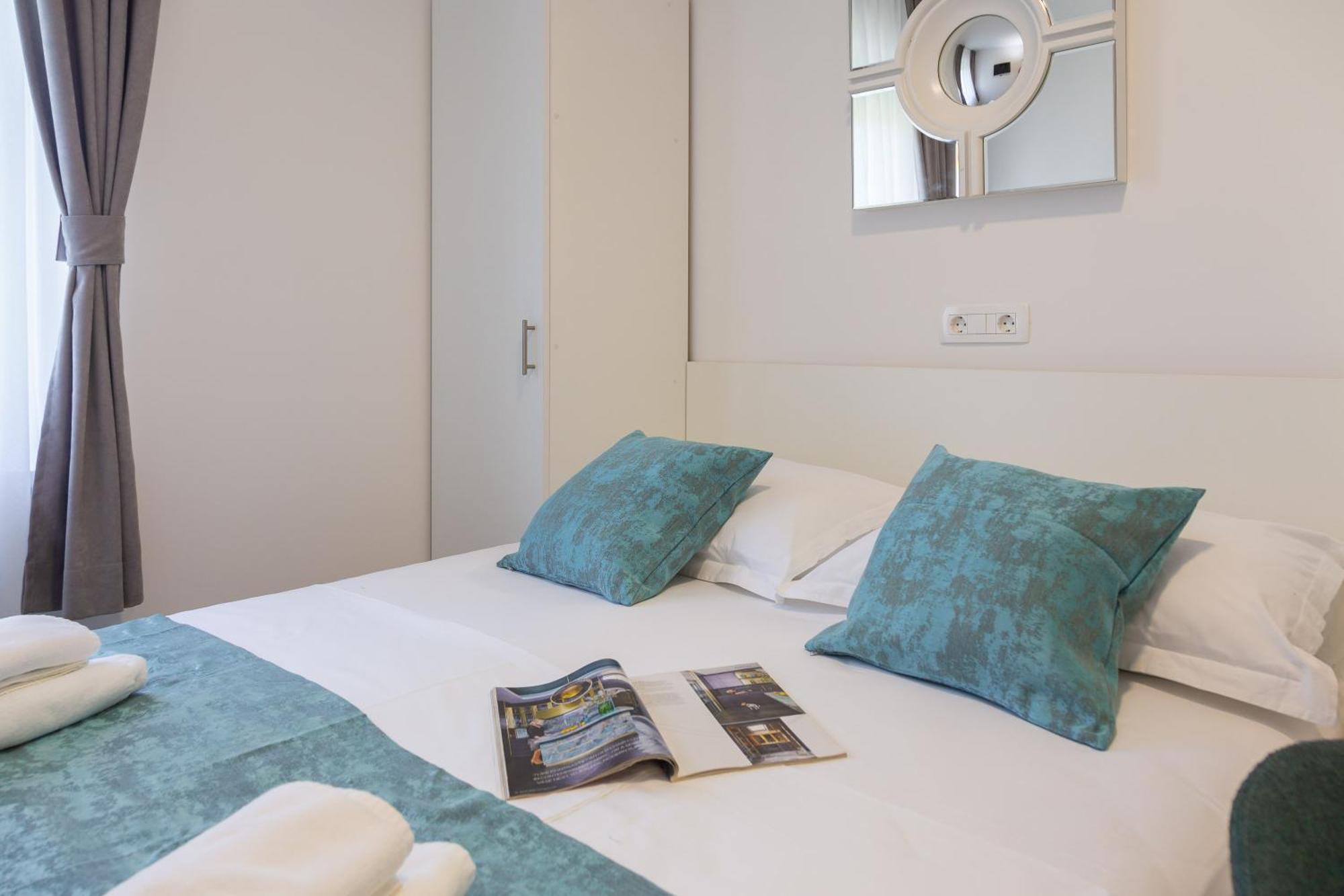 Beachfront Apartments Providenca With Free Parking Makarska Cameră foto