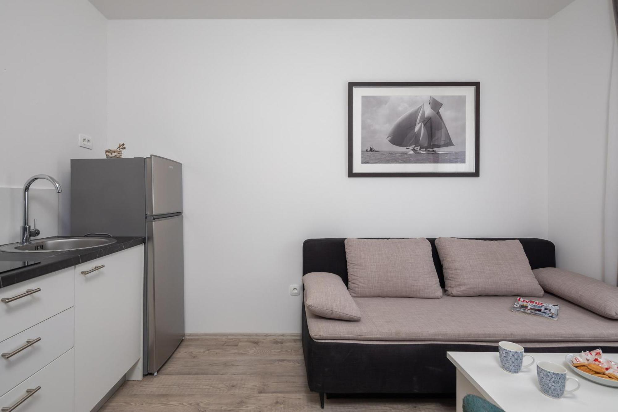 Beachfront Apartments Providenca With Free Parking Makarska Cameră foto