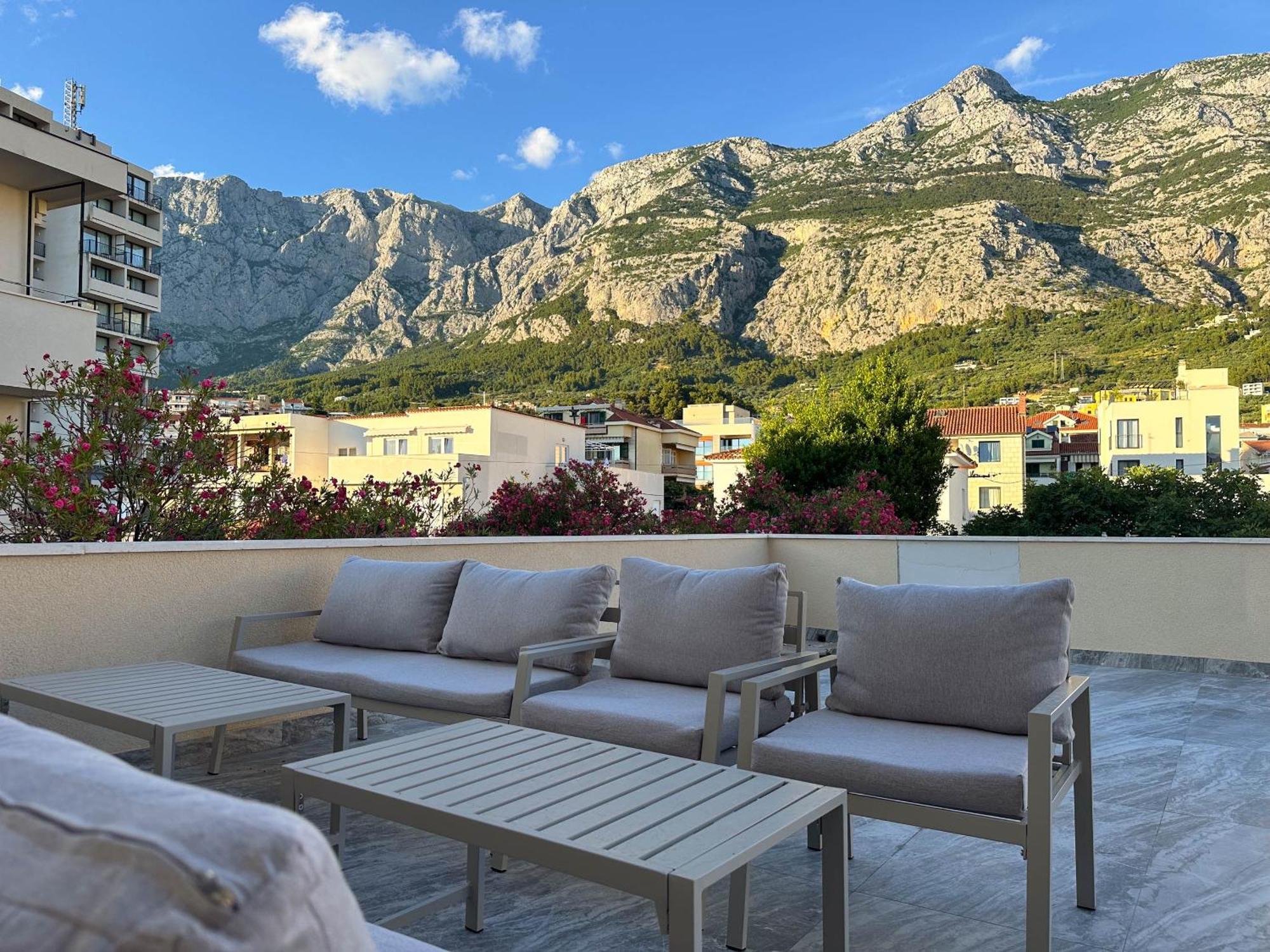 Beachfront Apartments Providenca With Free Parking Makarska Exterior foto